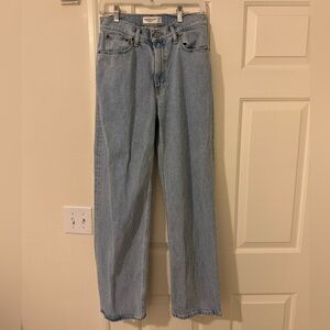 Abercrombie 90s relaxed jean high rise size 28